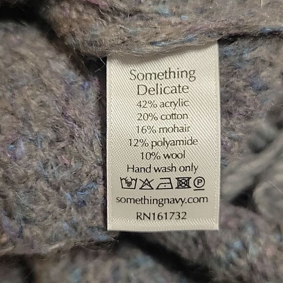 Something Navy Oct Isla Fringe Turtleneck Sweater - Picture 11 of 11